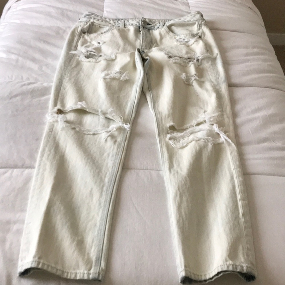 American Eagle Tomgirl Jeans